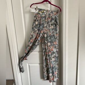 Floral BCBG generation Bottoms NWT